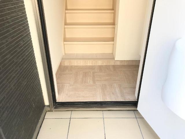 ドレッセ・Ｓ 玄関