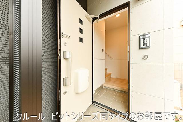 ライラック（204） 玄関