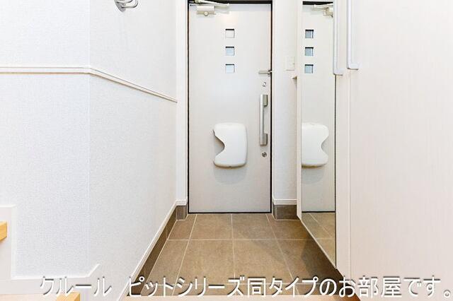 ライラック（203） 玄関