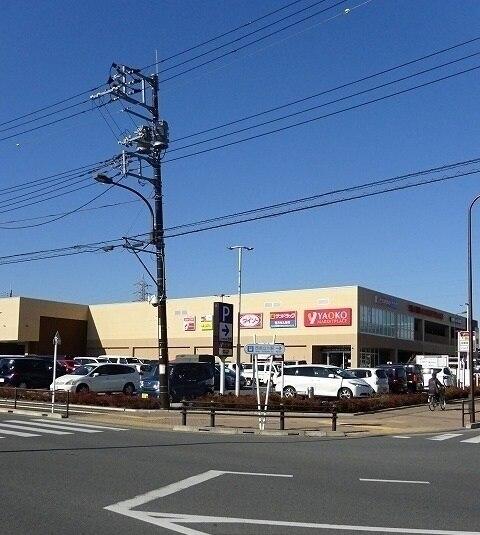 ヤオコー：1300m