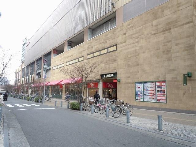 京王ショッピングセンター：400m
