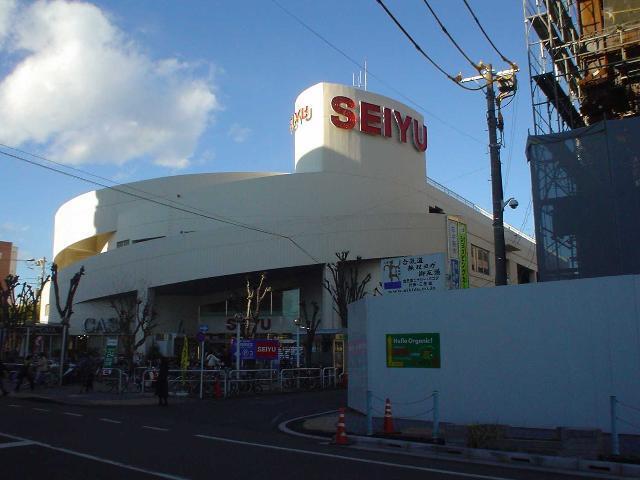 西友河辺店：932m
