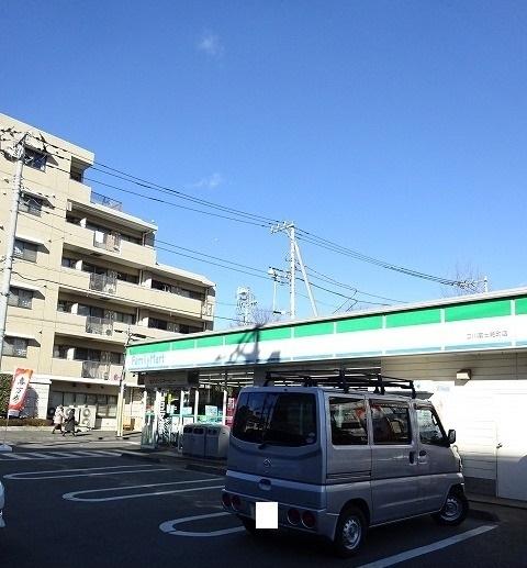 ファミリーマート：450m