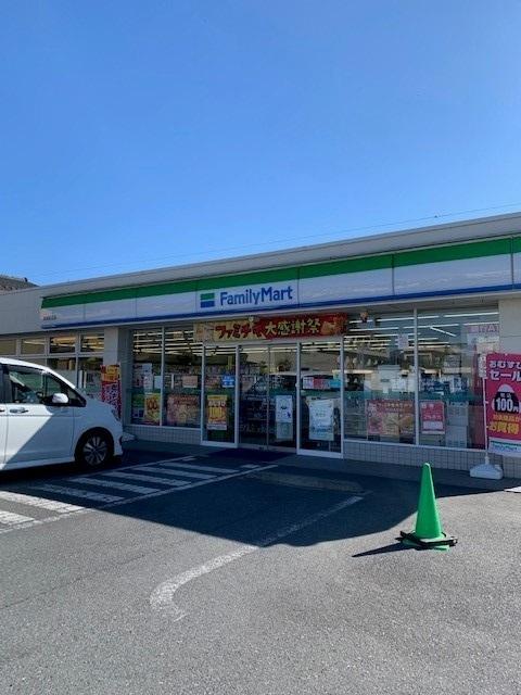 ファミリーマート青梅野上店：260m