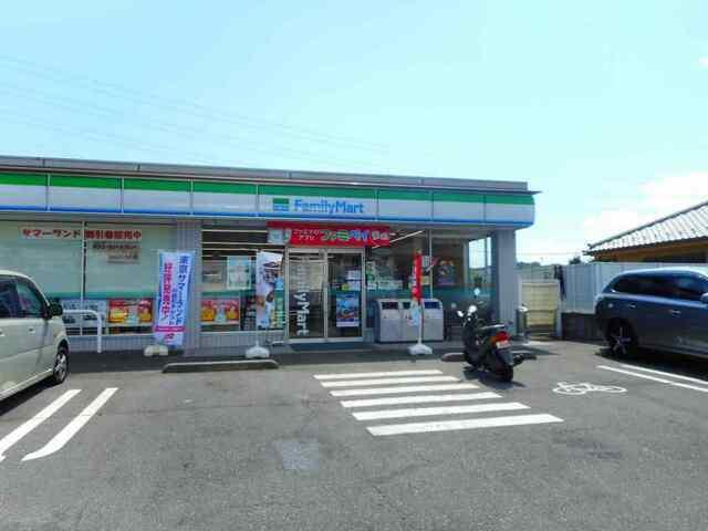 ファミリーマート：500m