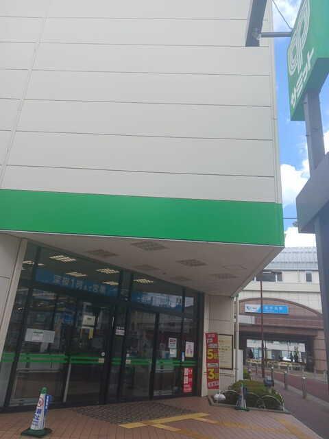 サミットストア喜多見駅前店：550m