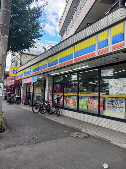 ミニストップ狛江岩戸北店：200m