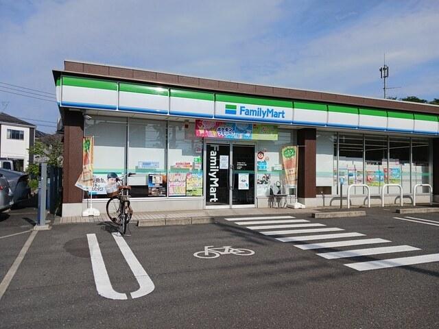 ファミリーマート：120m