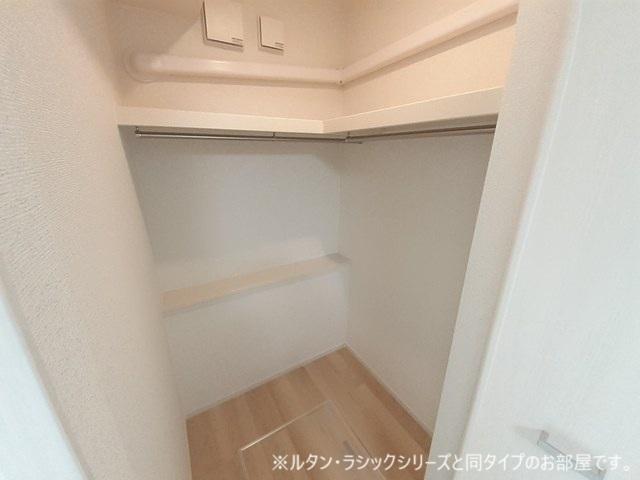 フォンターナ・ガルボⅡ（102） 収納