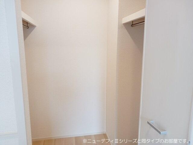 ソレイユ緑ヶ丘（106） 収納