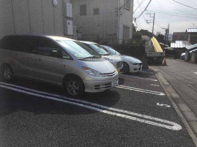 ハーモニー　弐番館（205） 駐車場