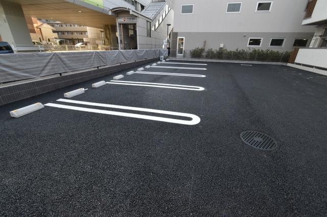 レジデンス甲州街道　Ⅰ（105） 駐車場