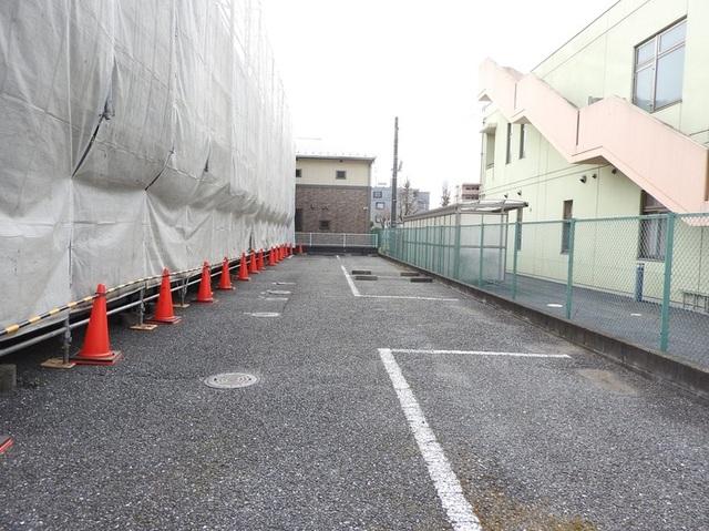 グレース新町（201） 駐車場