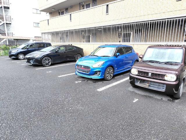クレセントコートｋａｙ（302） 駐車場