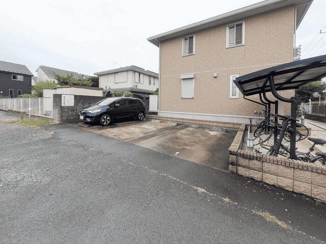 ハーモニー（102） 駐車場