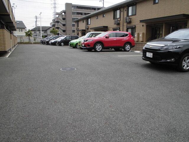 サニーサイド聖蹟　Ⅱ（Ⅱ-106） 駐車場