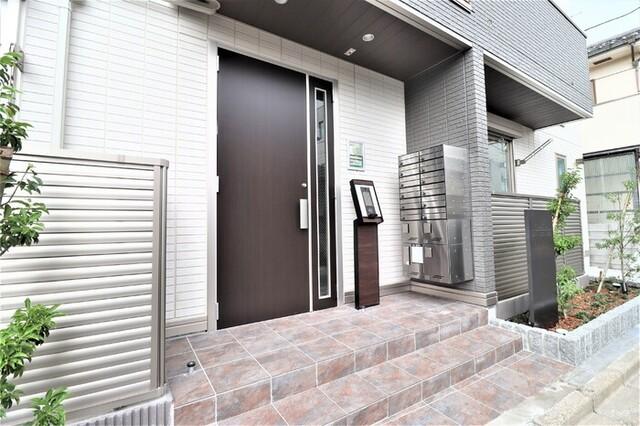 セレスティア南田中（301） エントランス