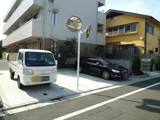ヴィグノーブル上石神井（303） 駐車場