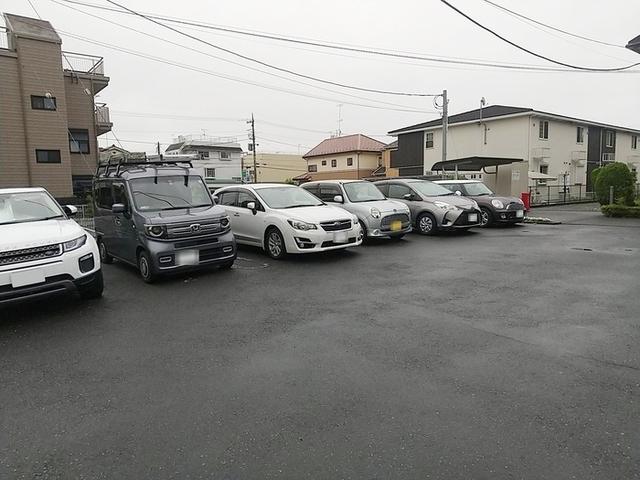 クレッセントガーデン（102） 駐車場