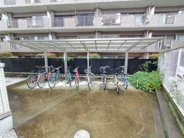 Ｉ’ｓガーデン（206） エントランス