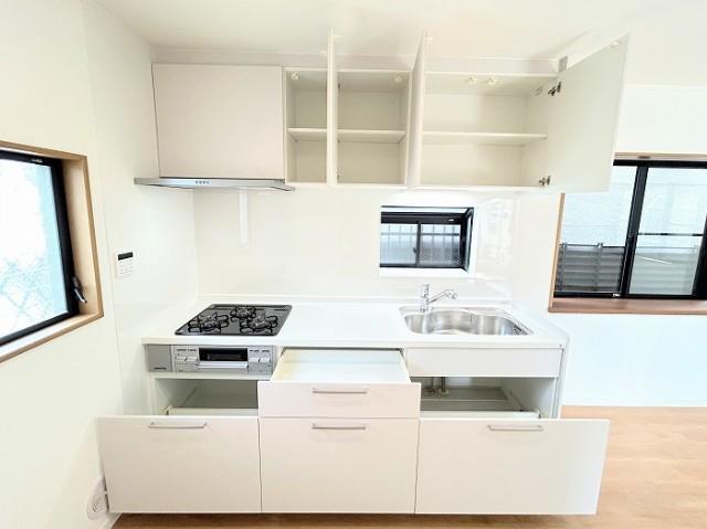 足立区六月　リフォーム戸建て キッチン