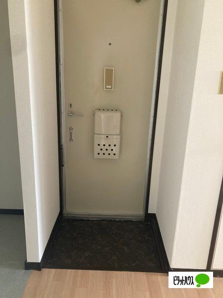 オークハウス（105） 玄関