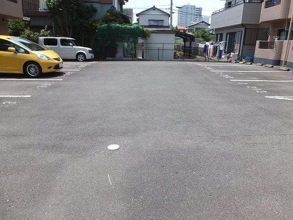 サングリエⅠ（103） 駐車場
