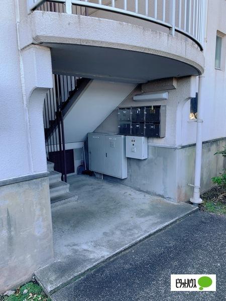 メゾンポレール（103） エントランス