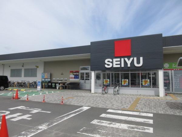西友南新屋店：530m