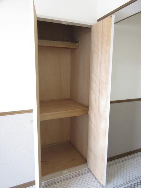 石津レジデンス（305） 収納