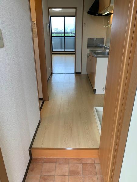 グリーン廣本（108） 玄関