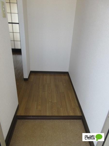 フォーブル相川B（202） 玄関