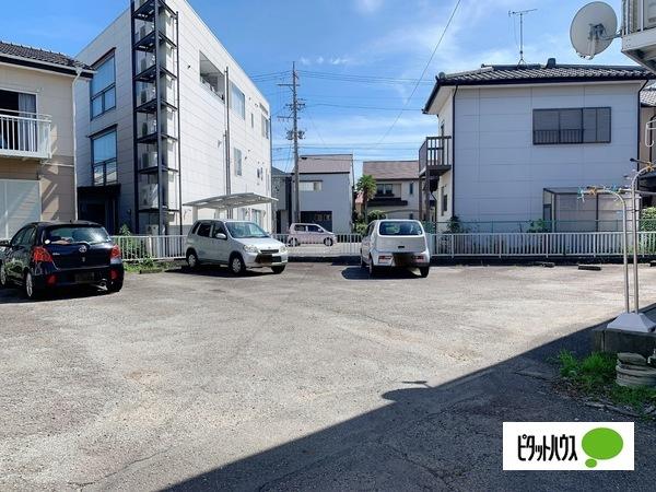 プレジールオオクラB（205） 駐車場