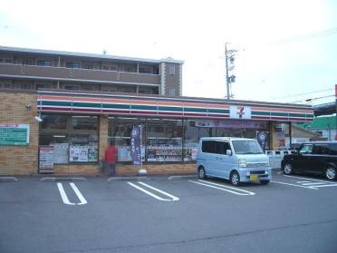 セブンイレブン　焼津３丁目店：550m