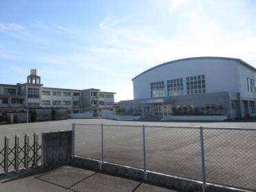 菊川市立小笠北小学校：580m