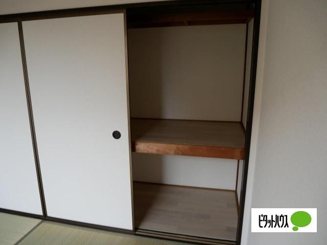 オークハウス（105） 収納