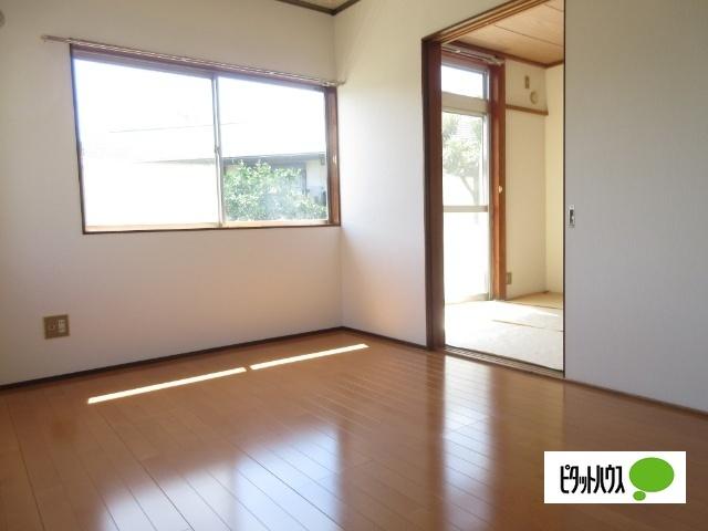 シティハイツ大石（101） リビング