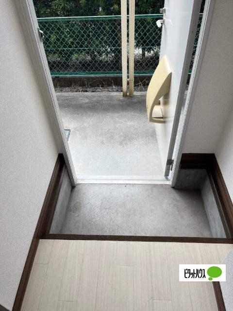 DUE　CASA（105） 玄関