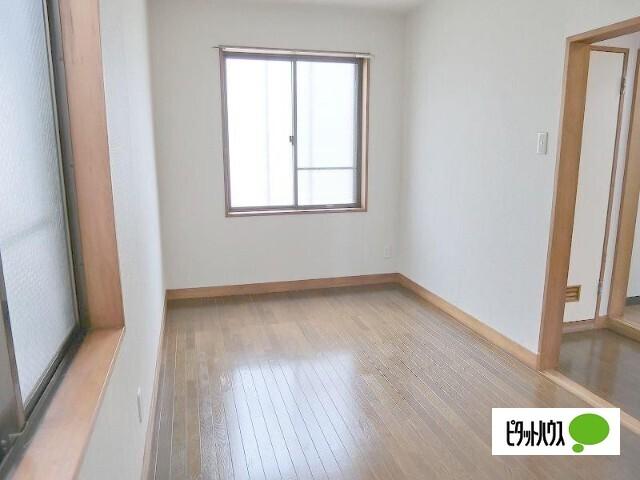 グランパル２１　B（102） 部屋画像