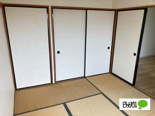 アンソレイエ三ケ名（403） 収納