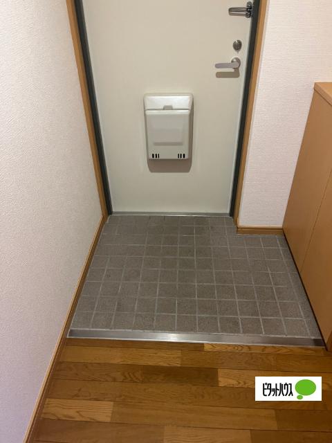ユーミー築地（102） 玄関
