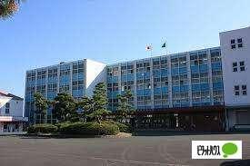 掛川市立大浜中学校：667m