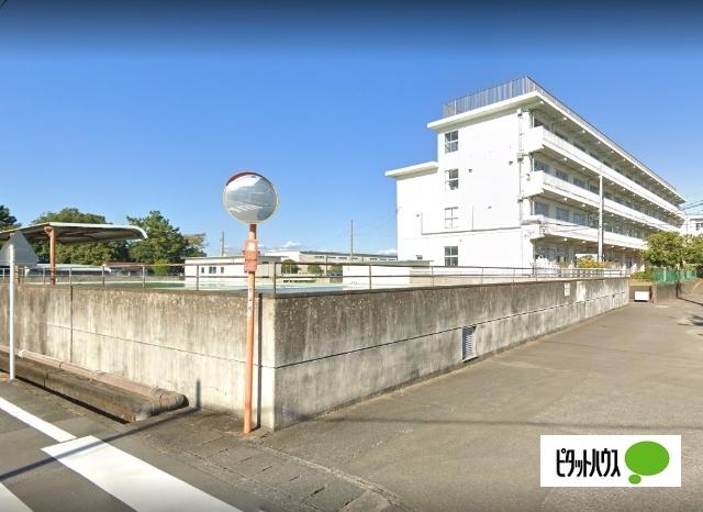 吉田町立住吉小学校：1120m