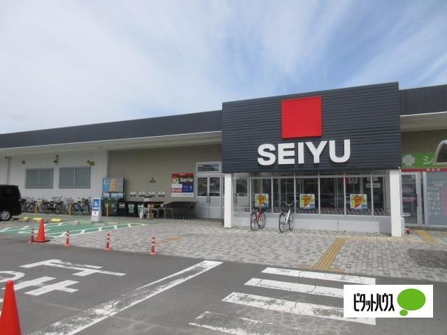 西友南新屋店：820m