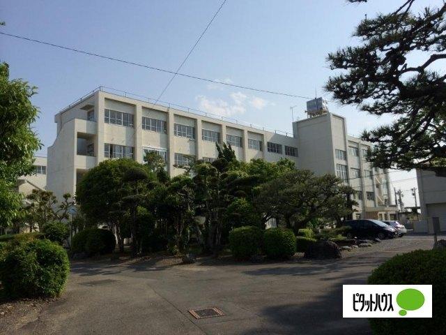 藤枝市立西益津中学校：2479m