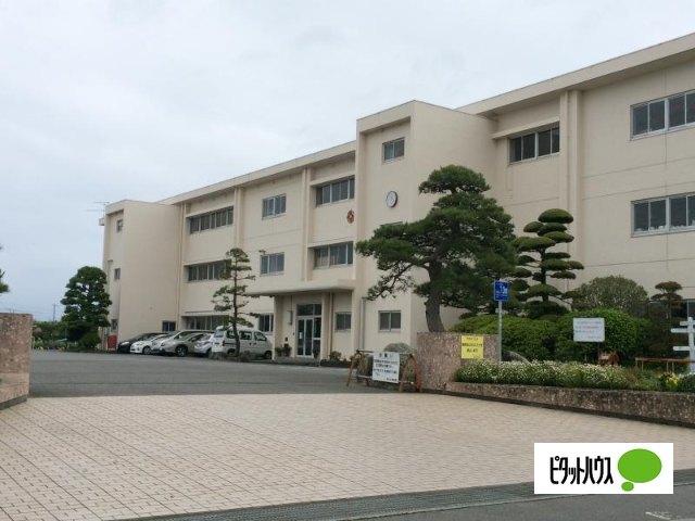 吉田町立中央小学校：981m