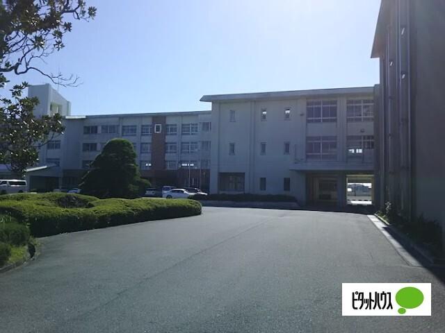 吉田町立吉田中学校：2795m