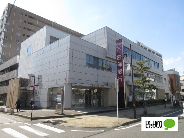 静岡銀行島田支店：626m
