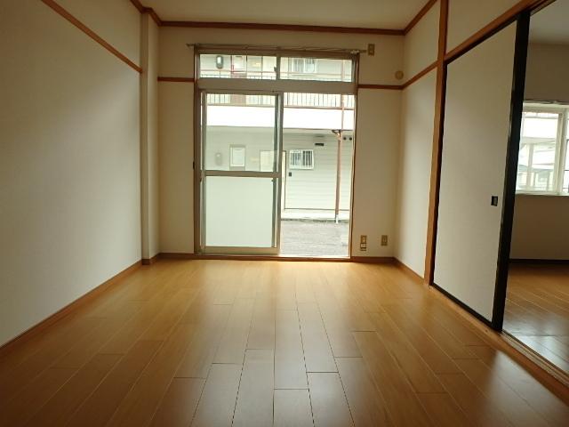エルディムＳＵＺＵＫＩ−Ｉ（102） 室内