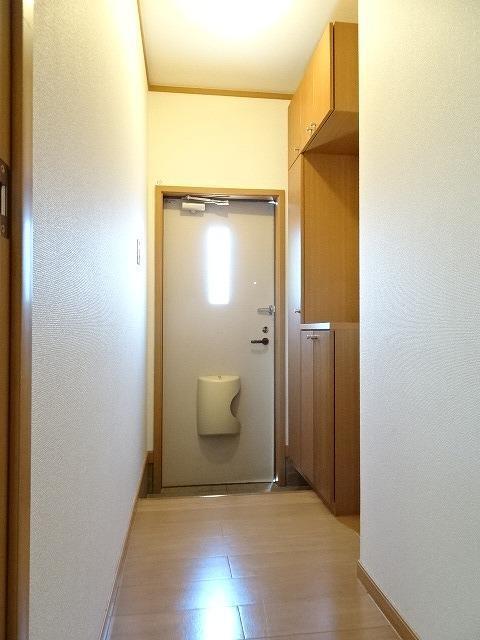 ハーモニーＡ（102） 玄関